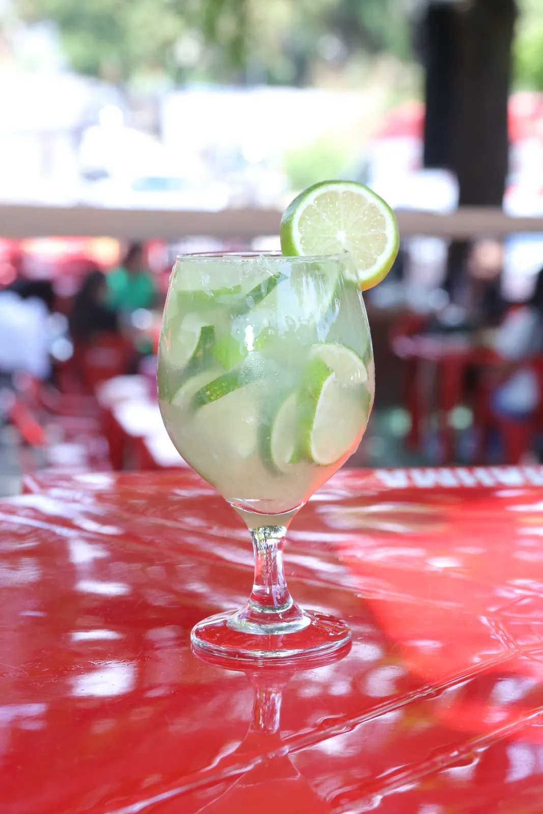 Caipirinha de limão